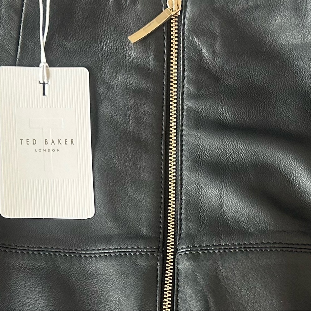 Black leather Ted Baker skirt. Brand new. - Picture 5 of 6